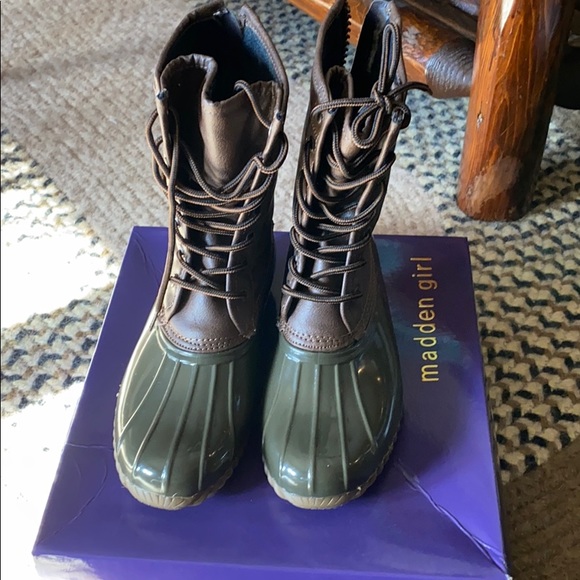 Duck boot - Picture 2 of 2